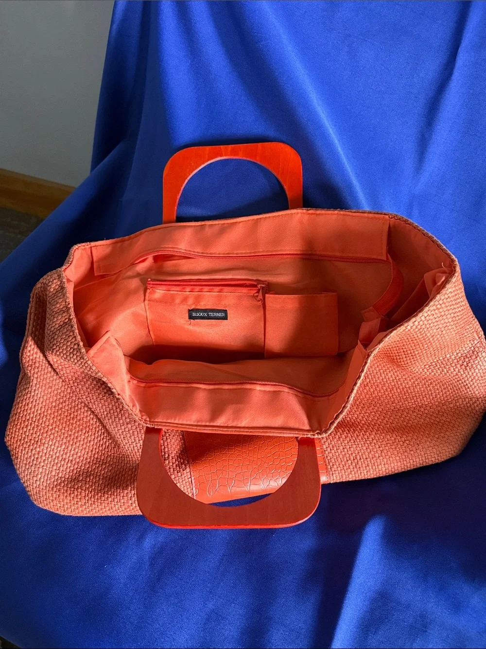 Bijoux Terner Coral-Orange Woven Tote with Signature Cutout Handles - Picture 3 of 5
